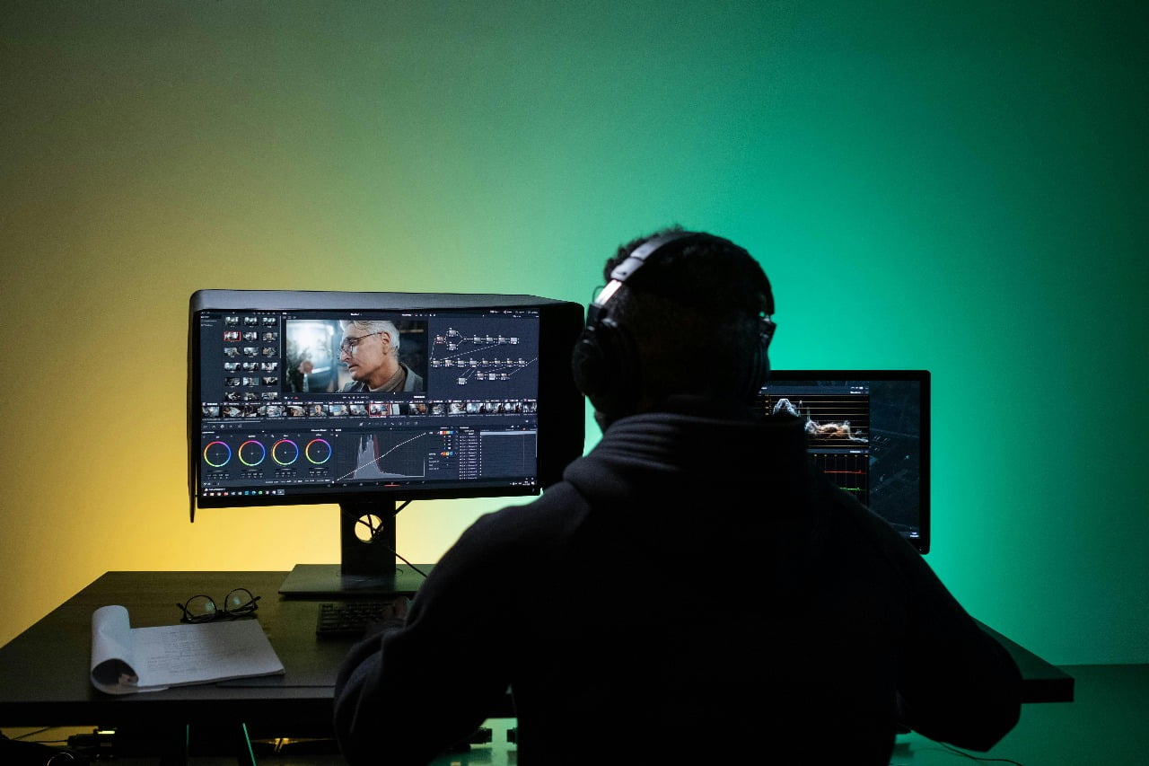How to hire Expert Freelance Video Editors in Budget quickly